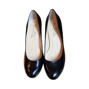 Marc Fisher Classic Black Flats